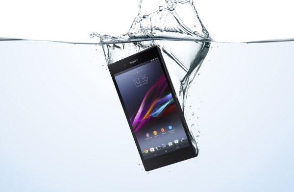Sony anuncia o Xperia Z Ultra com tela de 6,4 polegadas Z-Ultra-Xperia-Agua