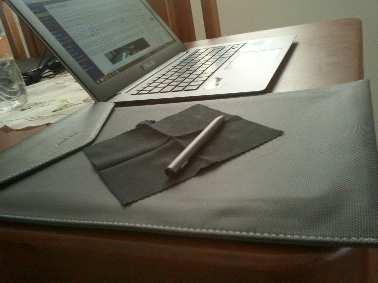 Análise: Taichi 31 o incrível ultrabook de duas telas Taichi 31