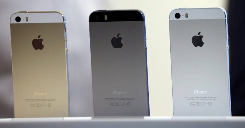 homem 96 iphones apple china destaque