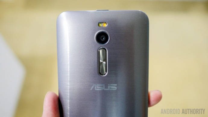 ASUS confirma chegada do ZenFone 2 ao Brasil no segundo semestre ASUS confirma chegada do ZenFone 2 ao Brasil no segundo semestre