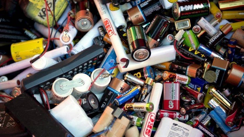 Cientistas desenvolveram bateria que pode ser carregada em um minuto! Cientistas desenvolveram bateria que pode ser carregada em um minuto!