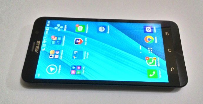 ASUS Zenfone 2: Análise/Review do primeiro smartphone no país com 4GB de RAM ASUS Zenfone 2: Análise/Review do primeiro smartphone no país com 4GB de RAM