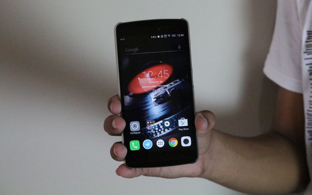lenovo vibe a7010 frontal No geral, o Lenovo Vibe A7010 traz características marcantes para atingir um publico que preza uma qualidade sonora superior. (Foto: Divulgação/Mobile Bit)