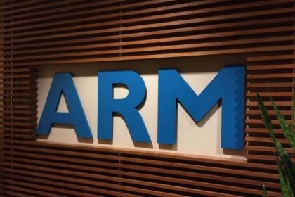 arm comparada pela softbank
