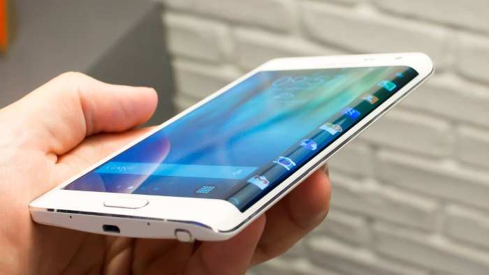 Galaxy S6: Samsung libera atualização de segurança de outubro para a série S6 A Samsung liberou a atualização de segurança de setembro ao Galaxy S6 Edge+. (Foto:Divulgação/The Droid Guy)