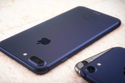 iPhone 7 iPhone 7 Plus Deep Blue