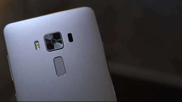 ASUS Zenfone 3 Deluxe: Dispositivo é lançado oficialmente no Brasil O sensor principal do Zenfone 3 Deluxe é de 23 MP. (Foto: Divulgação)