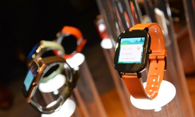 ASUS ZenWatch 2 e ZenWatch 3: Smartwatches são lançados no Brasil O ASUS ZenWatch 2 conta com certificação IP67, ou seja, é à prova d'água e poeira. (Foto: Divulgação/Engadget)