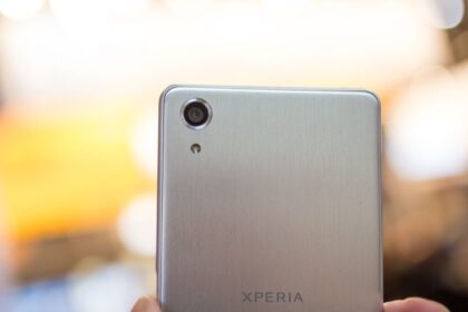 sony xperia x performance 8