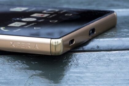 sony xperia z5 platinum 4