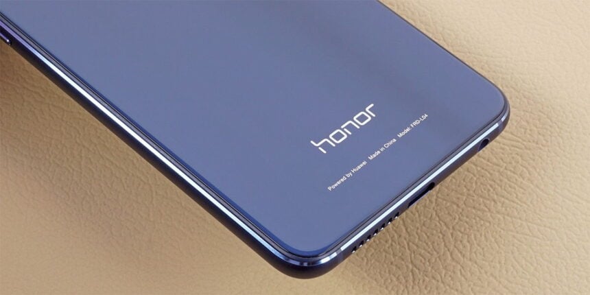 Honor 8 Detail Front Lower ISO
