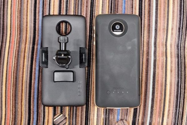 Motorola Moto Z: Dispositivo ganha dois novos módulos A linha Moto Z está ganhando dois novos Moto Mods. (Foto: Divulgação)