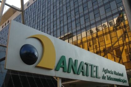 anatel s8