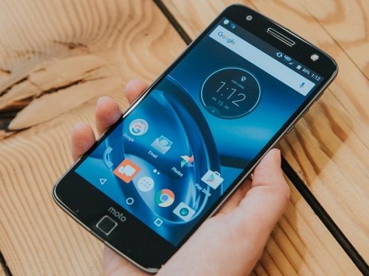 Motorola irá liberar atualização do Android 7.1.1 Nougat para o Moto Z Play moto z play update