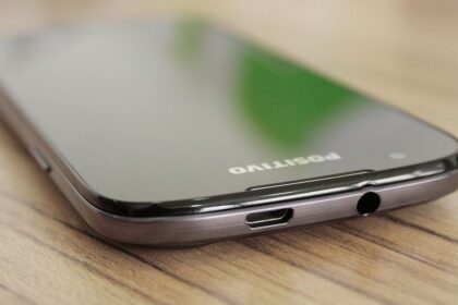 smartphone positivo