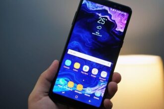 samsung galaxy a8 frontal