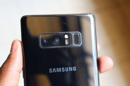 galaxy note 8 recebe atualizacao de seguranca de marco