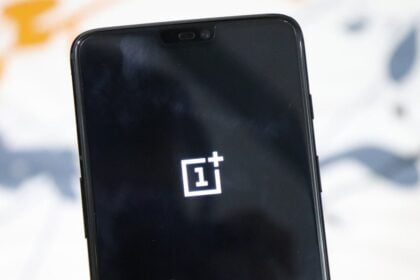 oneplus 7 aparece em imagem