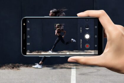 LG K12 plus camera oficial