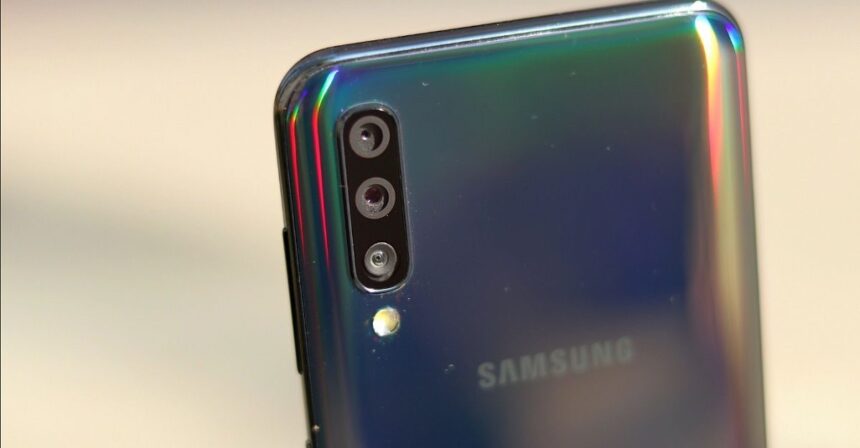galaxy a3 a 50 e m30 ganham pagina de suporte no site samsung brasil