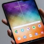 samsung galaxy fold aberto