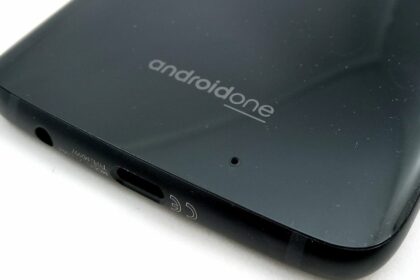motorola one vision na cor azul
