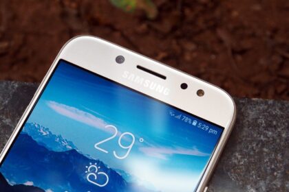 samsung galaxy j7 pro comeca a ser atualizado para android 9 pie
