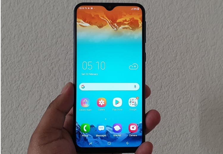 Galaxy M20 recebe atualização para o Android 9 Pie no Brasil Galaxy M20 tela.