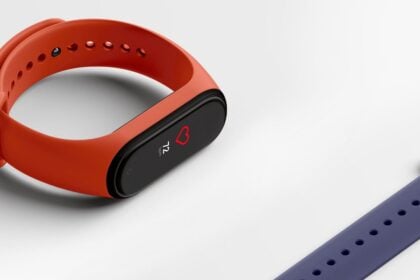 xiaomi mi band 4 e lancada e tem edicao especial dos vingadores