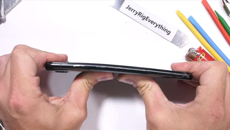 ASUS Zenfone 6 alcança bons resultados em teste de resistência ASUS Zenfone 6 passa por teste de resistência.