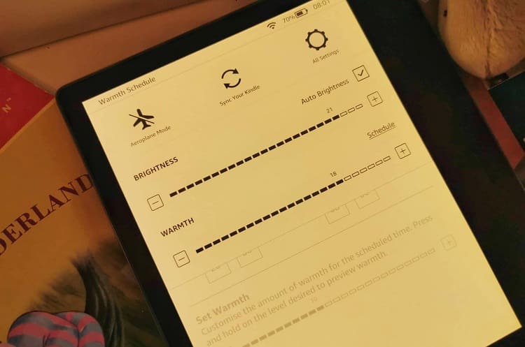 Novo Kindle Oasis com temperatura de cor ajustável chega ao Brasil Novo Kindle Oasis chega ao Brasil.