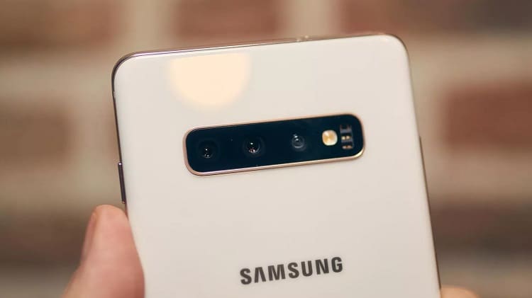 Galaxy S11 pode contar com câmera de 108 MP e zoom óptico de 10x Galaxy S11 pode ter câmera de 108 MP.
