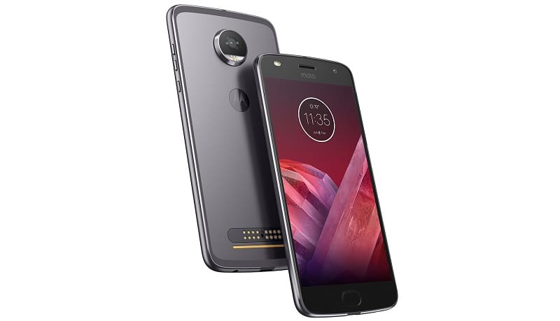 Moto Z2 Play recebe atualização para o Android 9 Pie no Brasil Moto Z2 Play frente e verso.