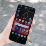 Moto Z2 Play recebe novo update.