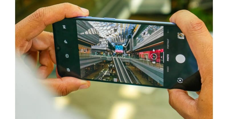 OnePlus 7T receberá atualização com modo super câmera lenta a 960 fps OnePlus 7T câmera.