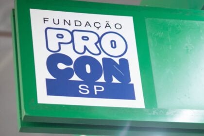 vivo e multada pelo procon sp