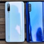 Xiaomi Mi CC9 nas cores branco e azul.