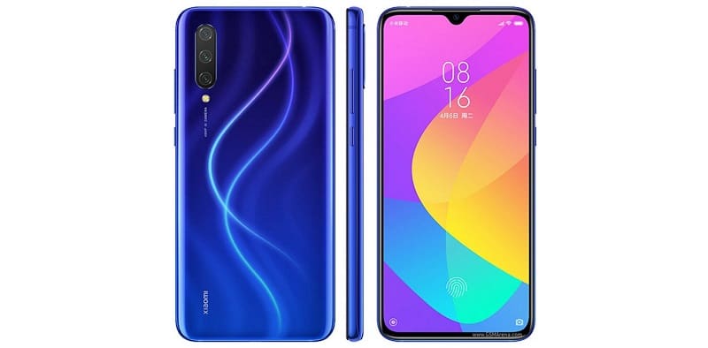 Xiaomi Mi 9 Lite ou Mi CC9 na cor azul.