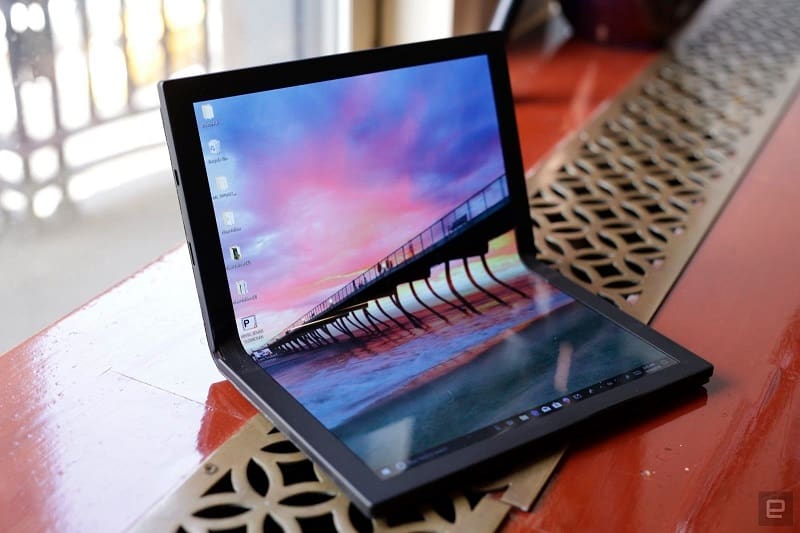 Laptop dobrável Lenovo.
