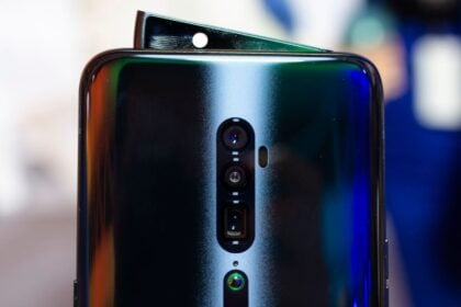 Oppo Reno.