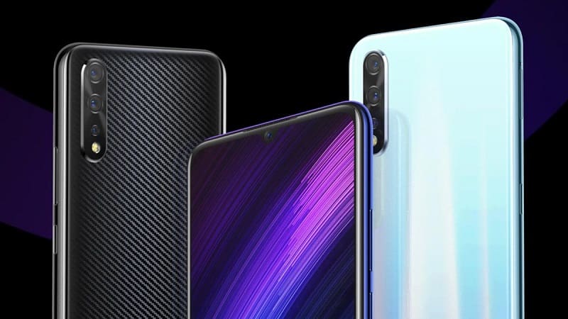 Vivo iQOO Neo 855 é lançado com câmera tripla e quatro variantes A imagem mostra três smartphones Vivo iQOO Neo 855 exibindo suas câmeras traseiras e frontal.