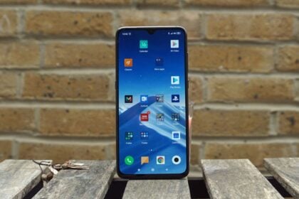 Xiaomi Mi 9 recebe MIUI 11 estável.