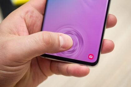 Leitor biométrico Galaxy S10.