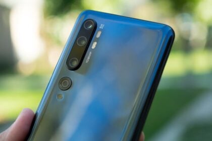 Xiaomi Mi Note 10 traseira.