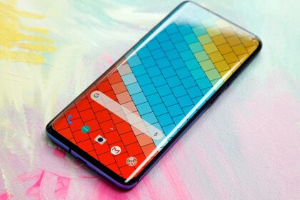 OnePlus 7 Pro 5G update.