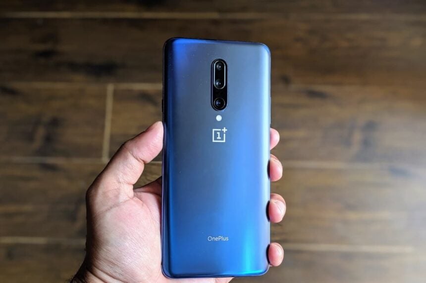 OnePlus 8 passa por vazamento.