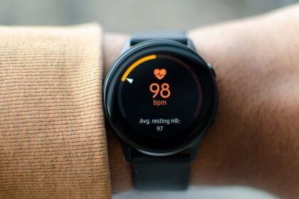 Samsung Galaxy Watch Active 2 preto.