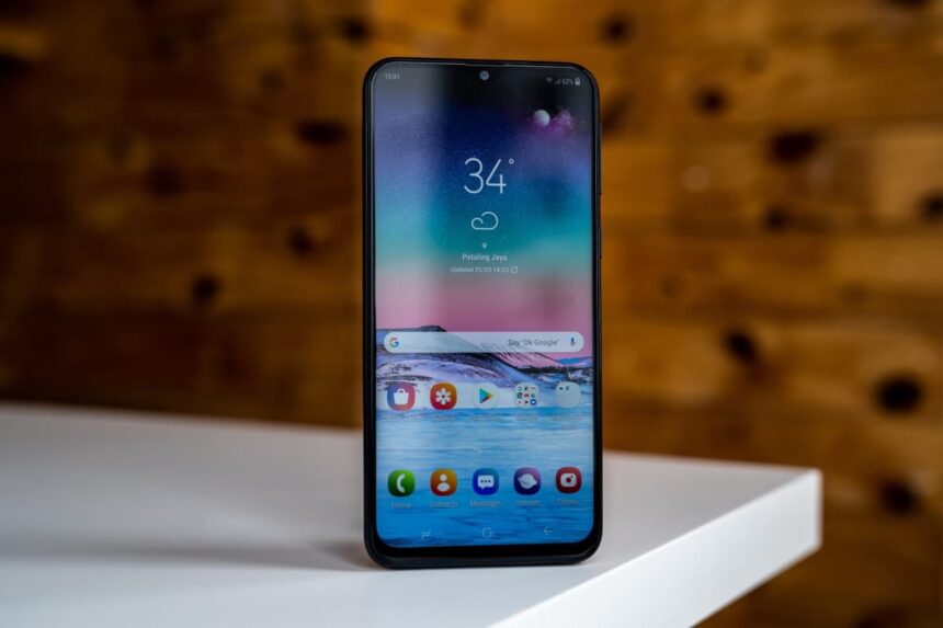 Galaxy A30 parte frontal.