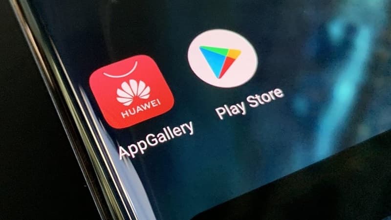 Ícone da Huawei App Gallery ao lado do ícone do Google Play Store.