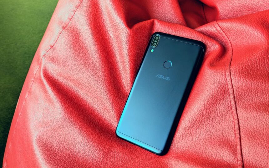 Zenfone Max Pro M1 preto.